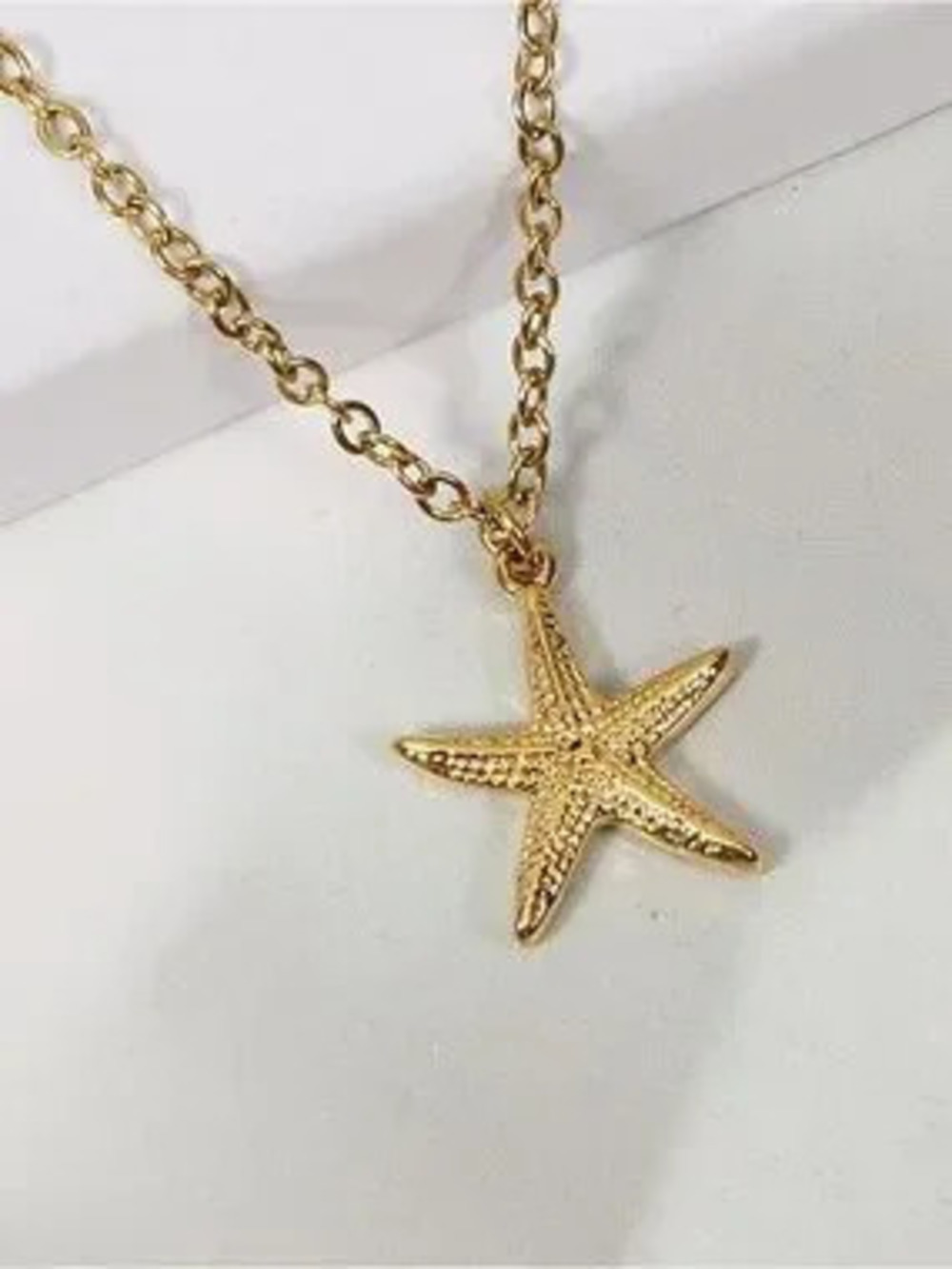 New Anthropologie Gold Starfish Pendant Necklace